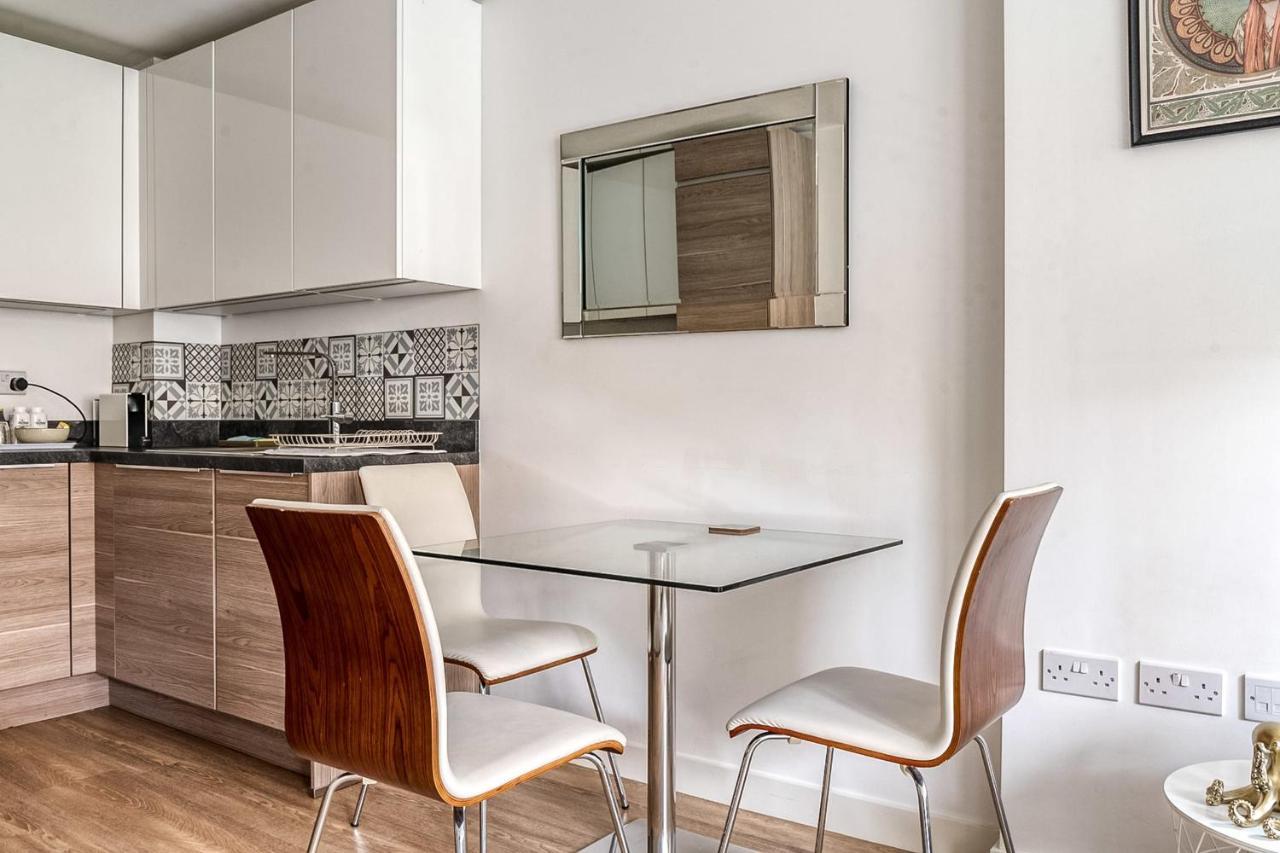 Modern Surrey Quays Flat * Londra